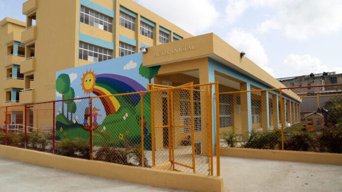 57e515a5-ee364ffb-escuela-dominicana
