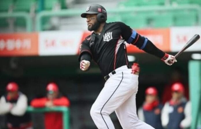 mel-rojas-jr-8df3a304-focus-min0.18-0.47-895-573