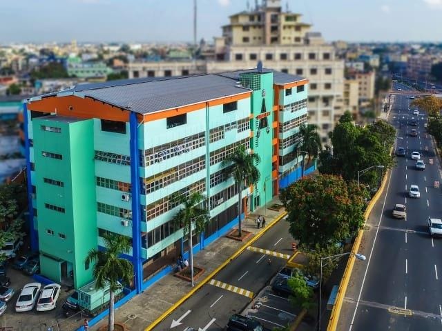 dig-1e421085-focus-0-0-895-573