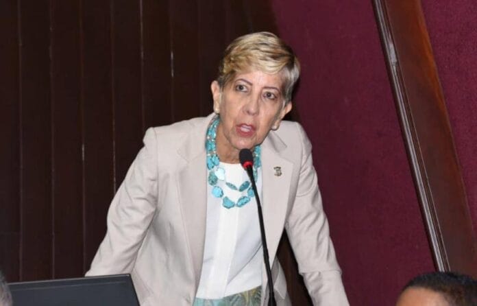 ginette-bournigal-12298cc7-focus-0.04-0.24-895-573