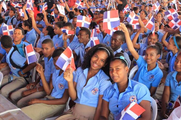 estudiantes-dominicanos