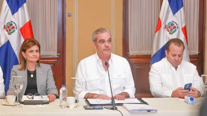 gobierno-suspende-docencia-en-provincias-en-alerta-roja-por-melissa-c11a0c08-focus-0-0-896-504
